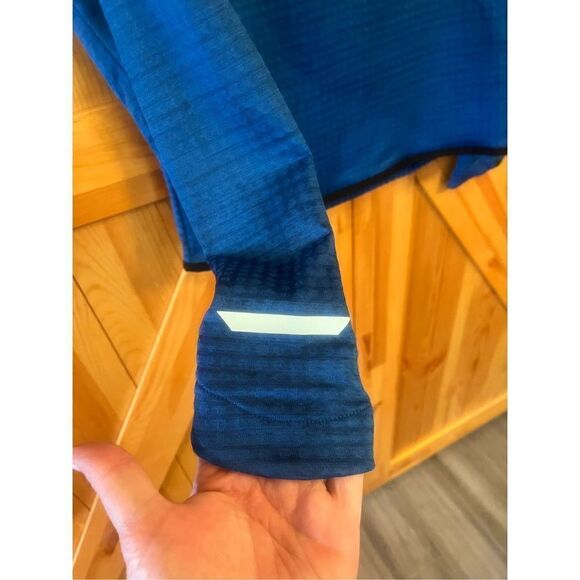 Champion Women's Quarter Zip Running Top, Small (2653) - Picture 2 of 6